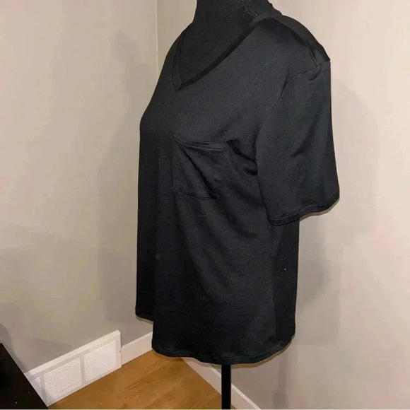 Zyia  Tee - Picture 2 of 4